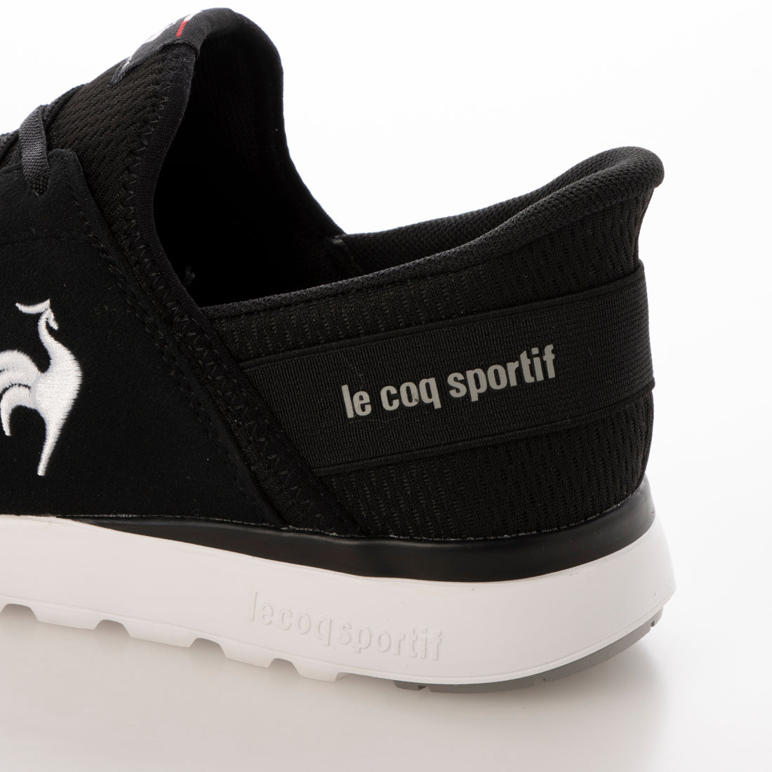 le coq sportif Women's Sneakers Slip-On La Seine SI Easy to Wear Lightweight Deodorant LU4FSN52LZ