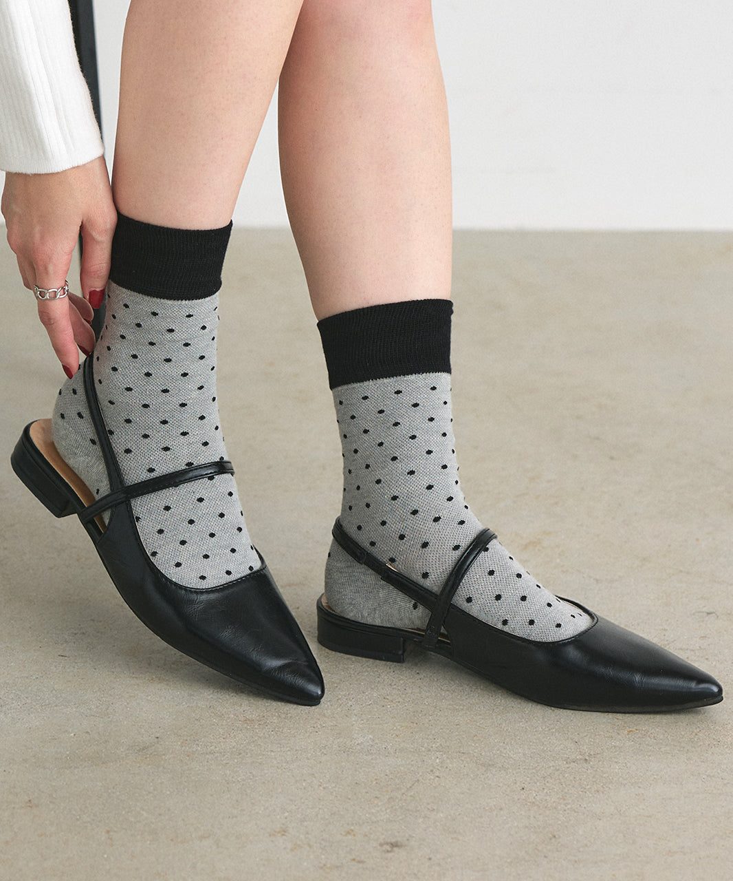 Adthie ad thie 【2024AW New Collection】 Bicolor Dot Socks