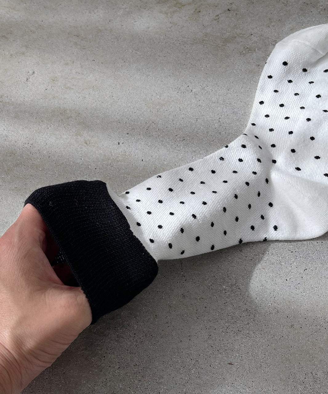 Adthie ad thie 【2024AW New Collection】 Bicolor Dot Socks