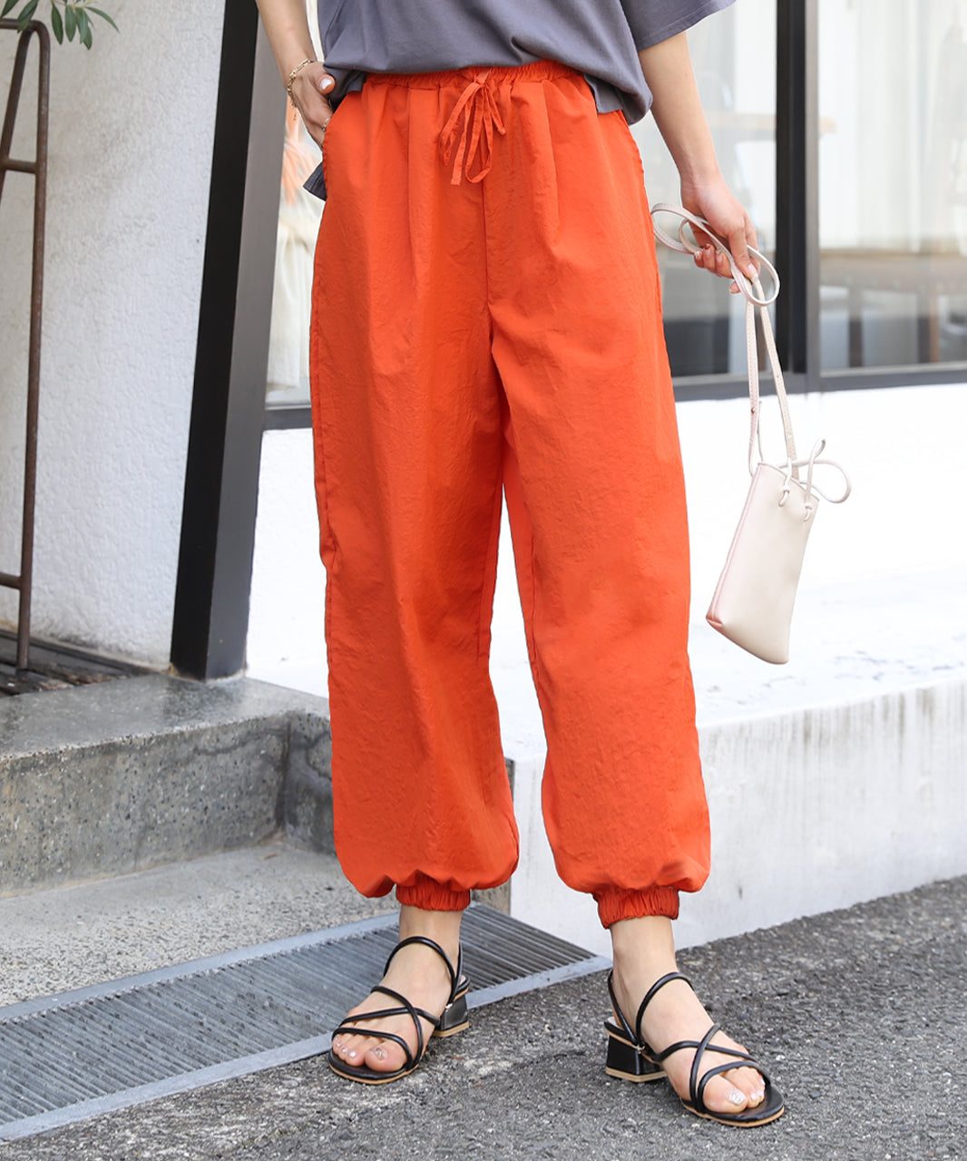 アドティエ ad thie タック ワッシャー加工 カラージョガーナイロンパンツ 夏 夏服