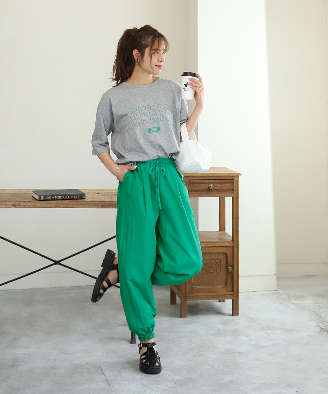 アドティエ ad thie タック ワッシャー加工 カラージョガーナイロンパンツ 夏 夏服