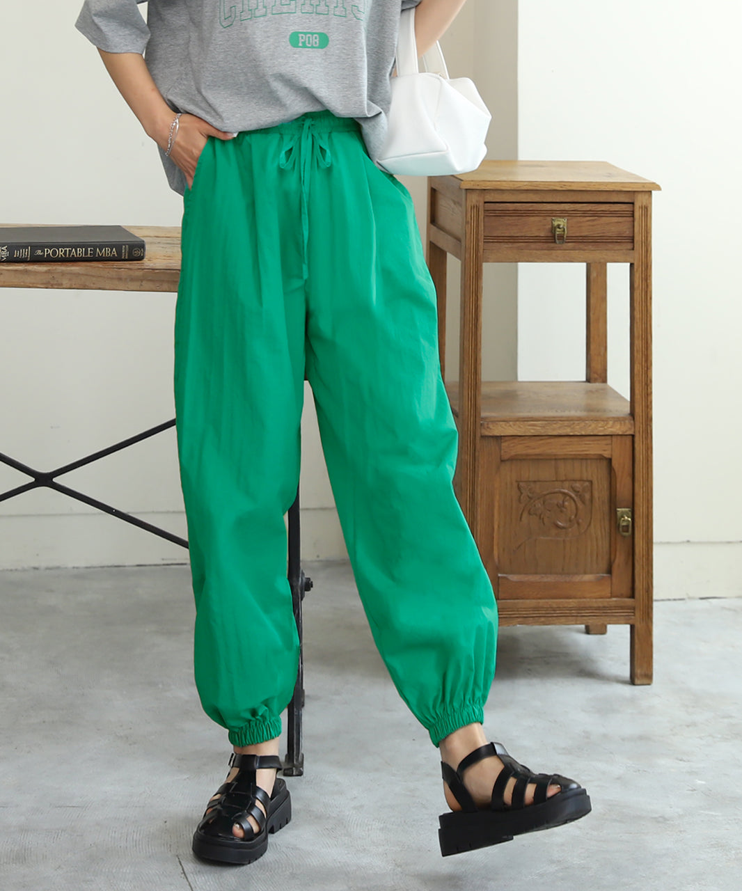 アドティエ ad thie タック ワッシャー加工 カラージョガーナイロンパンツ 夏 夏服