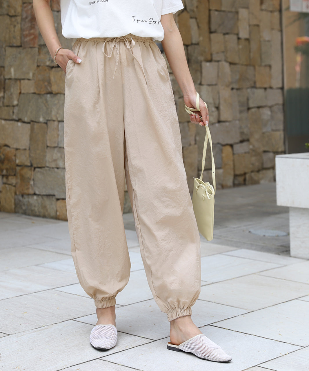 アドティエ ad thie タック ワッシャー加工 カラージョガーナイロンパンツ 夏 夏服