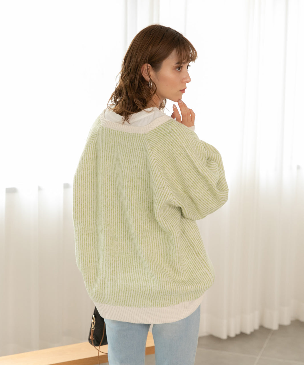Adthie Stripe Knit V-Neck Rib Loose Fit Bicolor Volume Sleeve