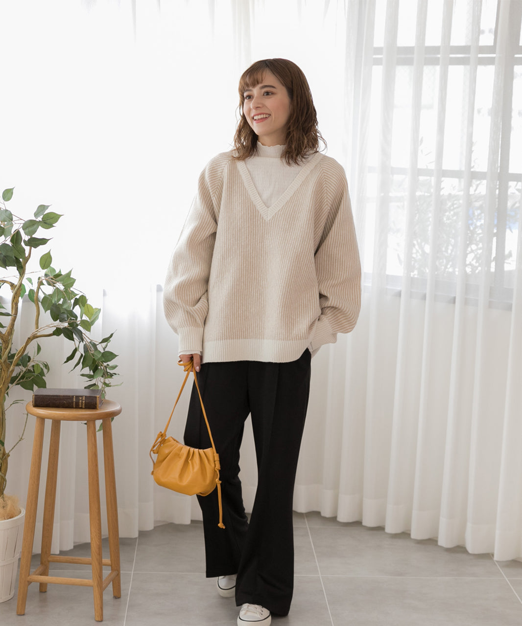 Adthie Stripe Knit V-Neck Rib Loose Fit Bicolor Volume Sleeve