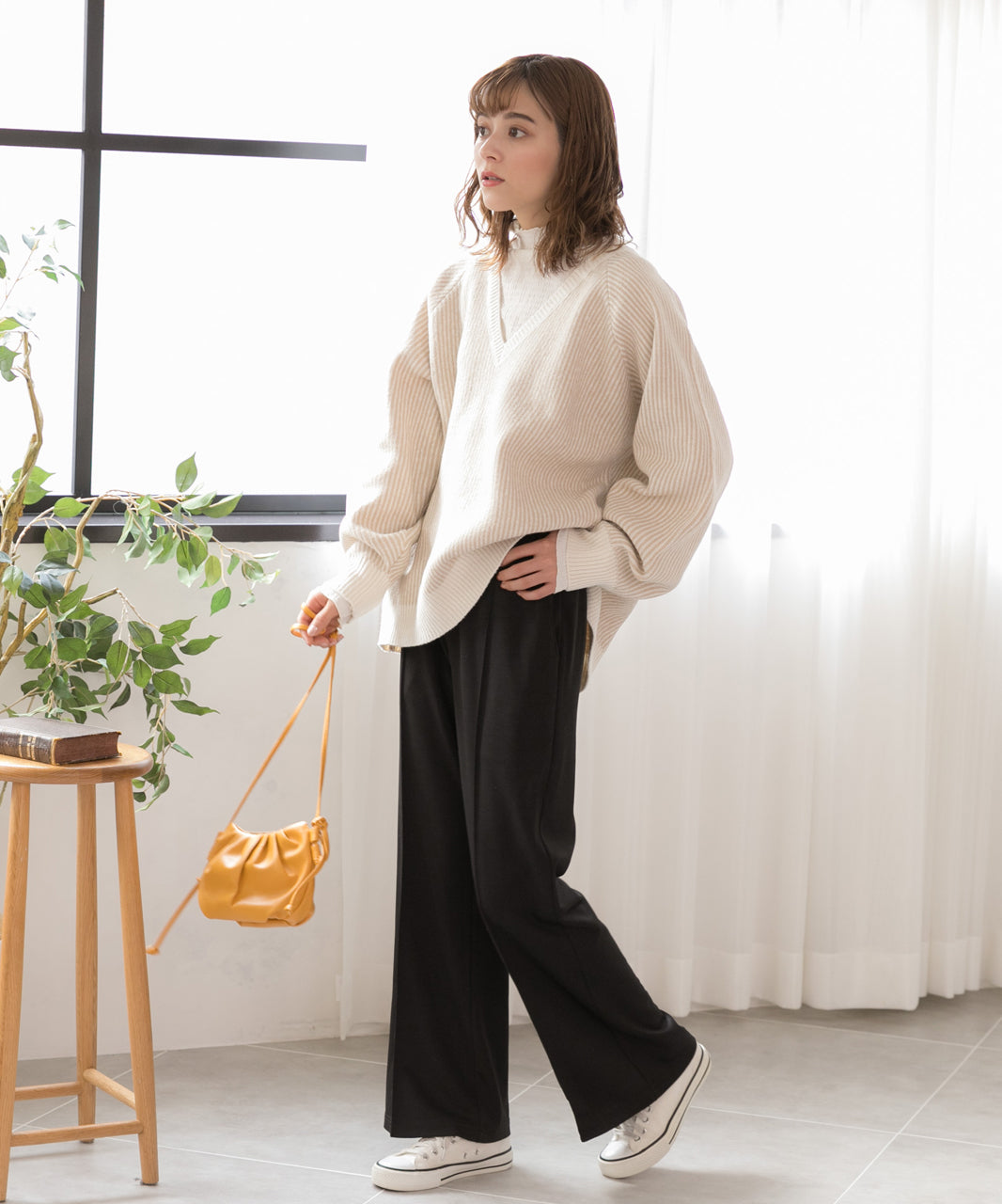 Adthie Stripe Knit V-Neck Rib Loose Fit Bicolor Volume Sleeve