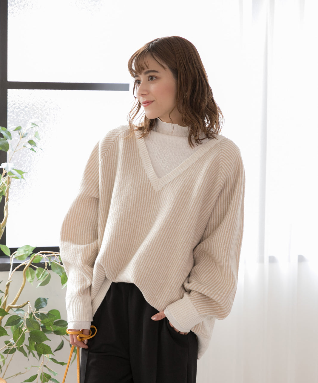 Adthie Stripe Knit V-Neck Rib Loose Fit Bicolor Volume Sleeve