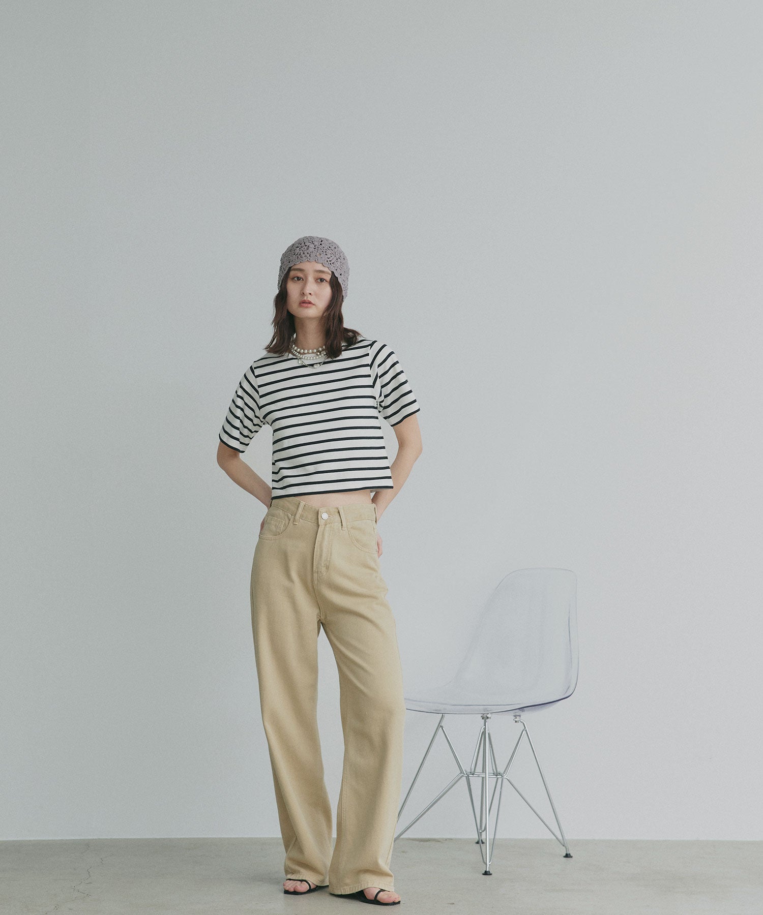 アドティエ ad thie シンプル無地 ボーダー ショート丈ミニTシャツ （レッド（無地）） レッド（無地）