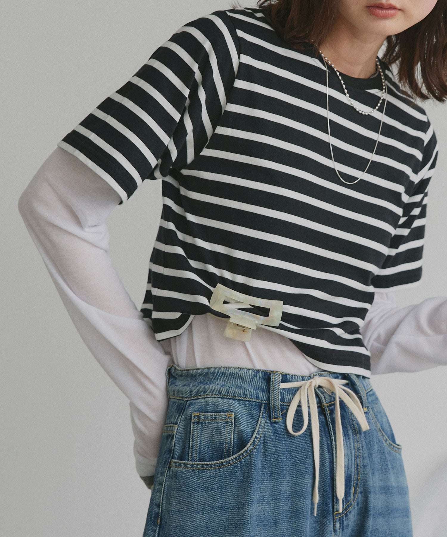 アドティエ ad thie シンプル無地 ボーダー ショート丈ミニTシャツ （レッド（無地）） レッド（無地）