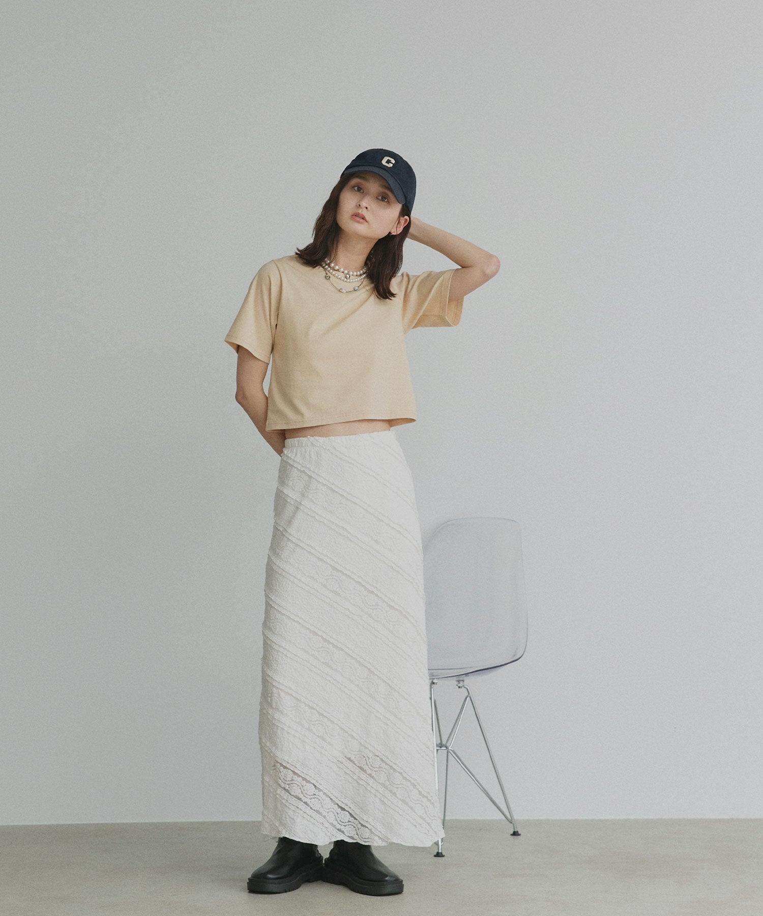 アドティエ ad thie シンプル無地 ボーダー ショート丈ミニTシャツ （レッド（無地）） レッド（無地）