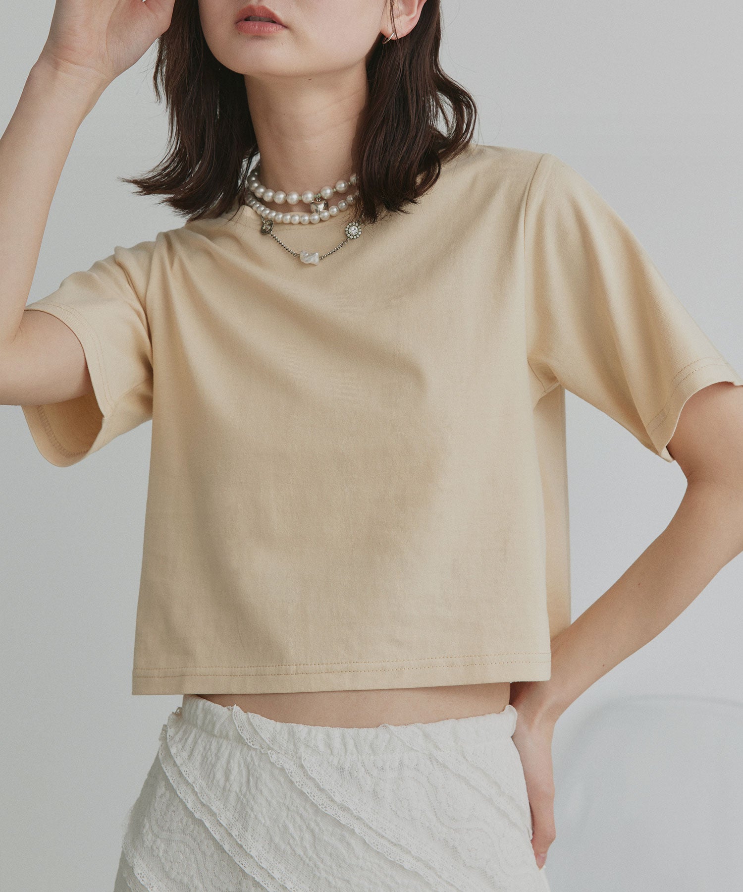 アドティエ ad thie シンプル無地 ボーダー ショート丈ミニTシャツ （レッド（無地）） レッド（無地）