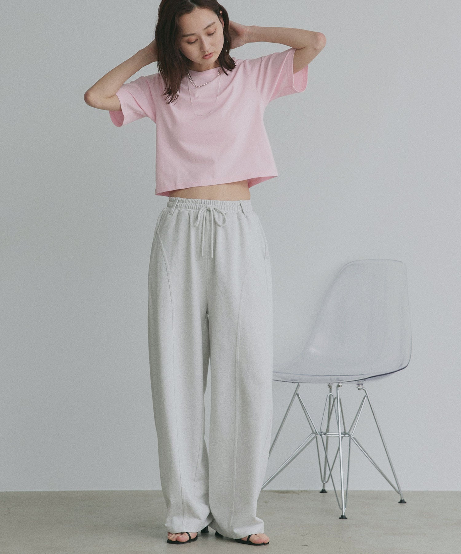 アドティエ ad thie シンプル無地 ボーダー ショート丈ミニTシャツ （レッド（無地）） レッド（無地）