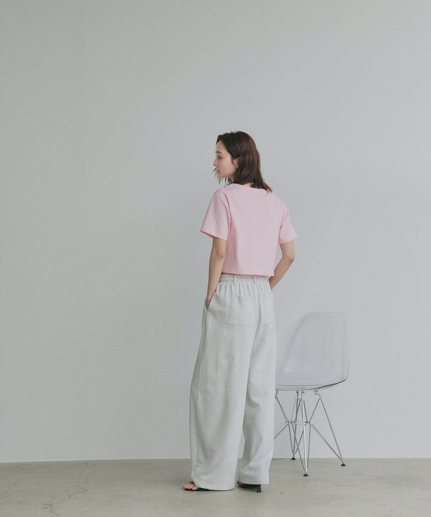 アドティエ ad thie シンプル無地 ボーダー ショート丈ミニTシャツ （レッド（無地）） レッド（無地）