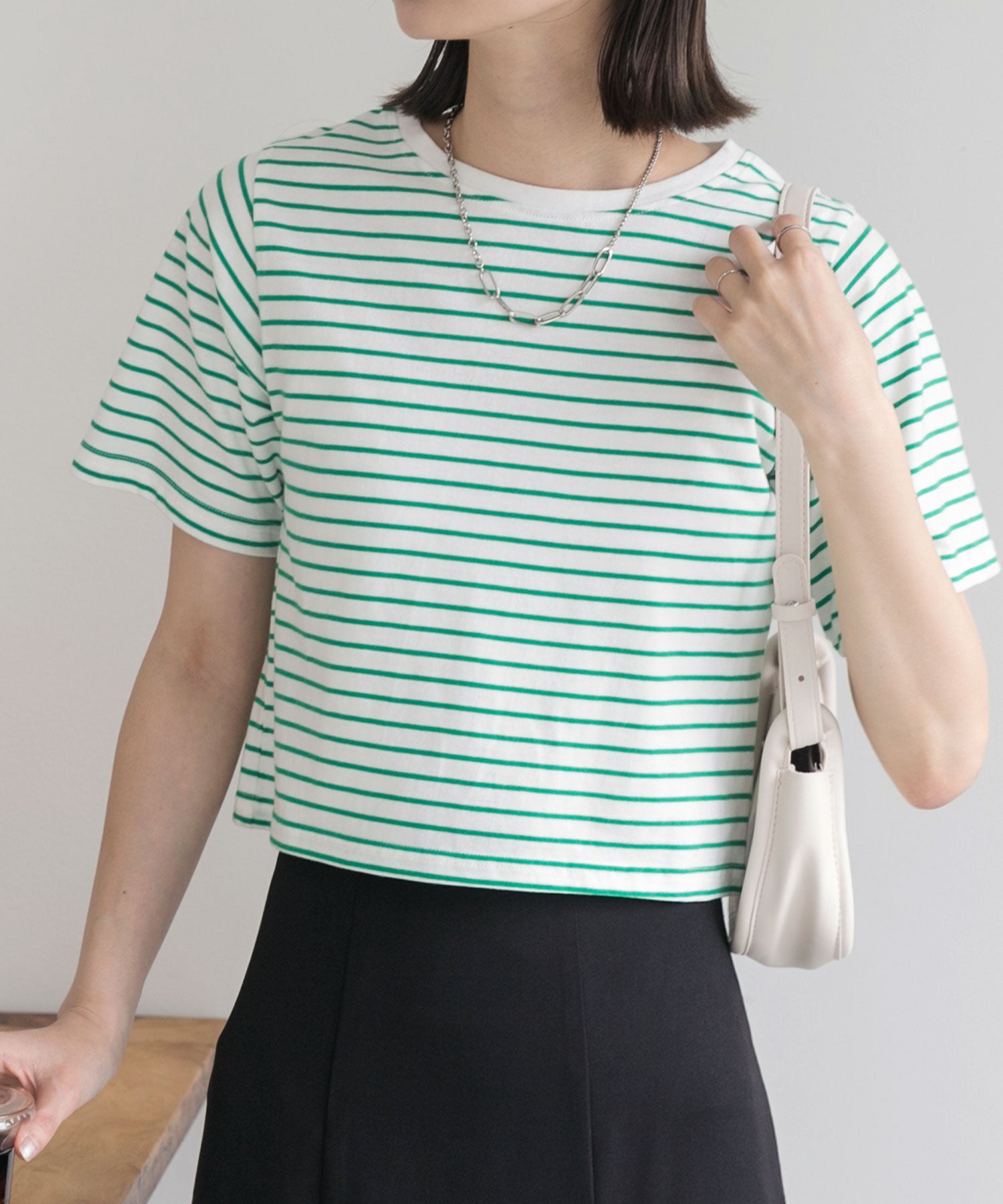 アドティエ ad thie シンプル無地 ボーダー ショート丈ミニTシャツ （グリーン（ボーダー）） グリーン（ボーダー）
