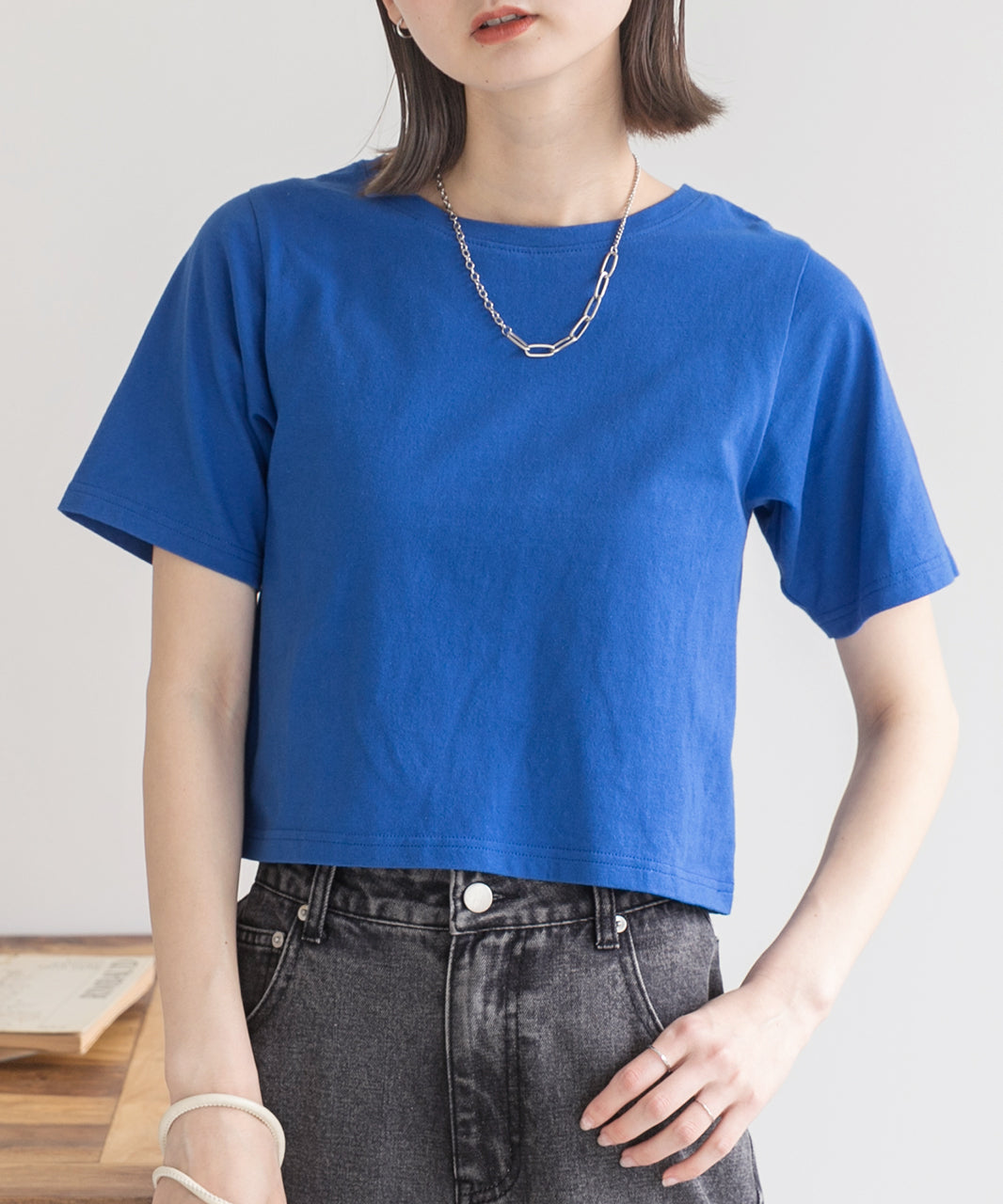 Adthie Simple Plain Border Short Length Mini T-Shirt
