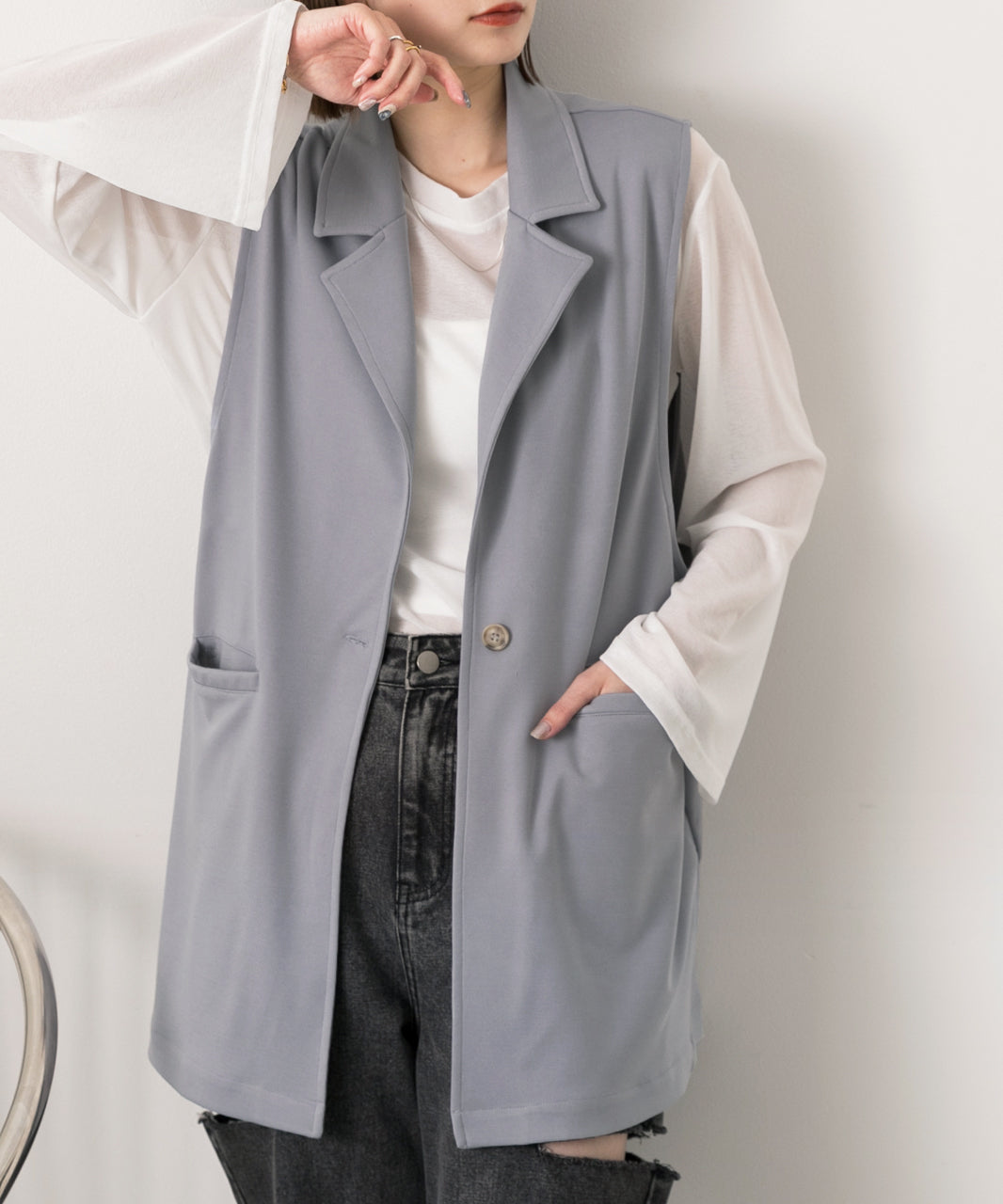Adthie Easy to Move and Comfortable Stretch Material Tailored Gilet with Pockets