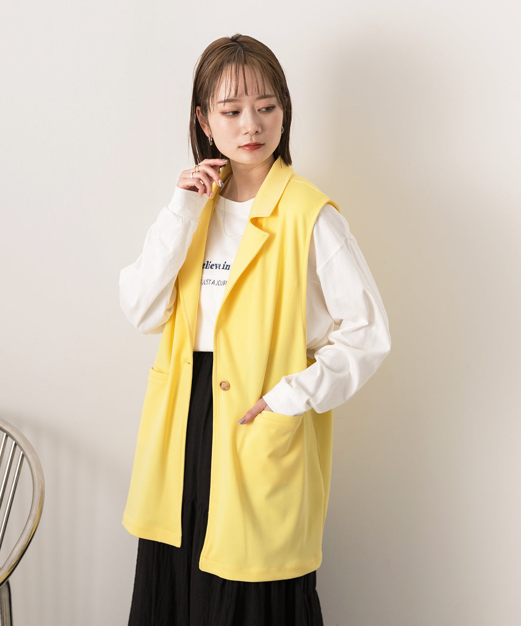 Adthie Easy to Move and Comfortable Stretch Material Tailored Gilet with Pockets