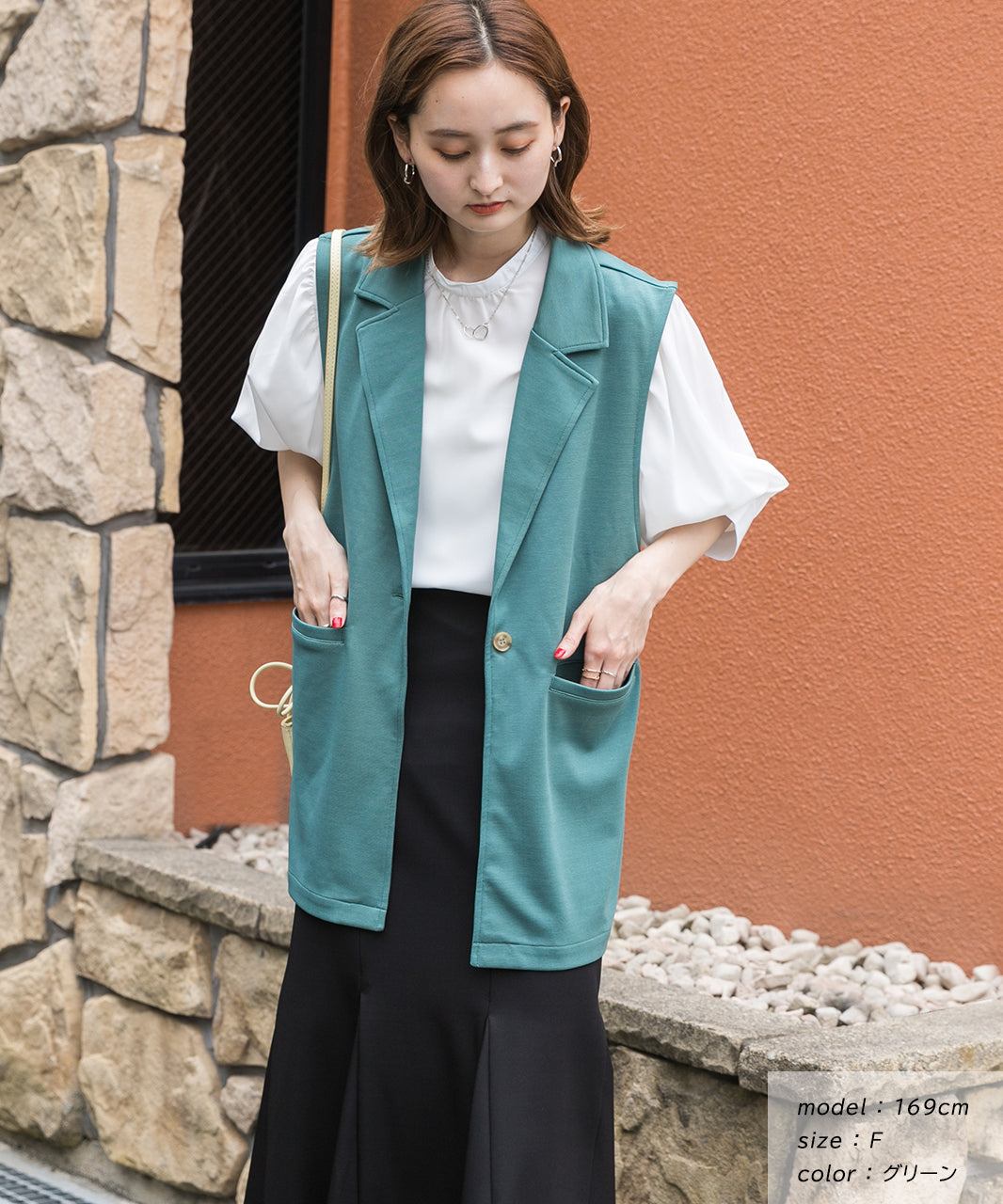 Adthie Easy to Move and Comfortable Stretch Material Tailored Gilet with Pockets