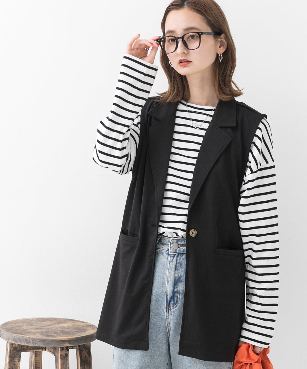 Adthie Easy to Move and Comfortable Stretch Material Tailored Gilet with Pockets