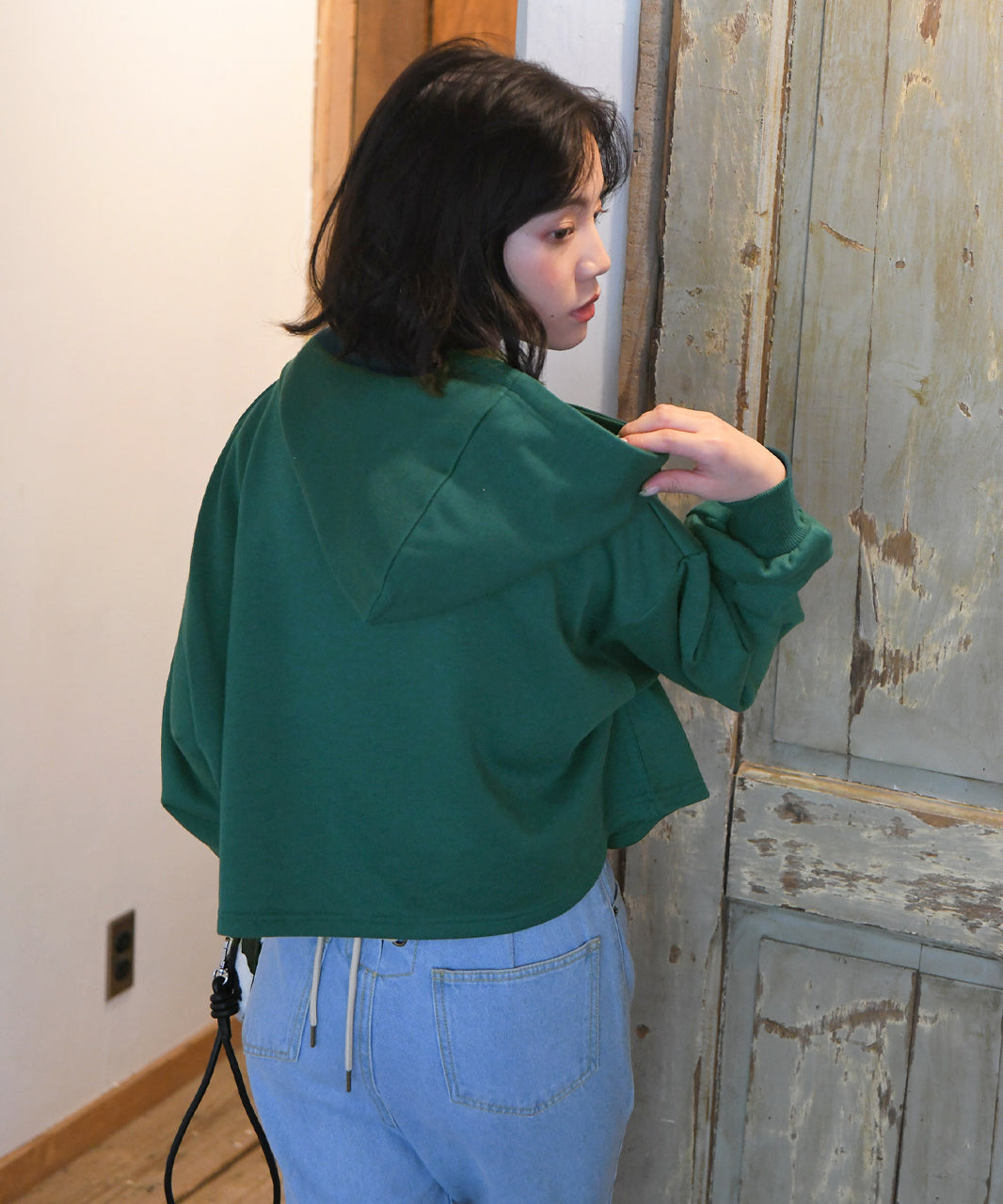 アドティエ ad thie 裏毛短款連帽衫 休閒外套 毛衣 短款 帽子 裏毛 落肩設計 蕾絲 寬鬆 秋冬 女裝
