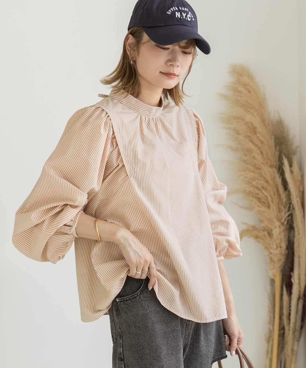 Adthie ad thie 【2023AW New Collection】 Wing Shoulder Band Collar Blouse