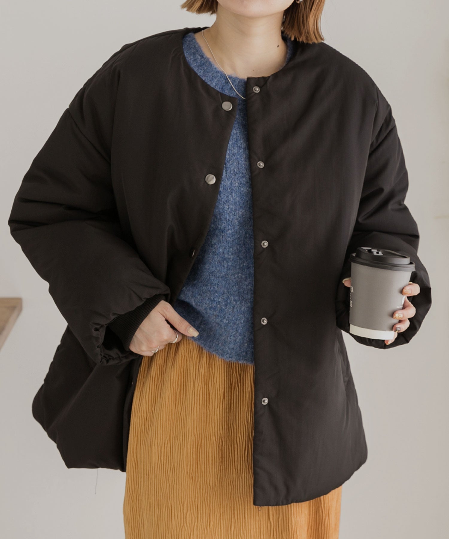 アドティエ ad thie 共地マフラー付きノーカラー中綿ジャケット 軽量 防寒 エコダウン アウター 秋服 秋 冬服 冬 （ナチュラル） ナチュラル