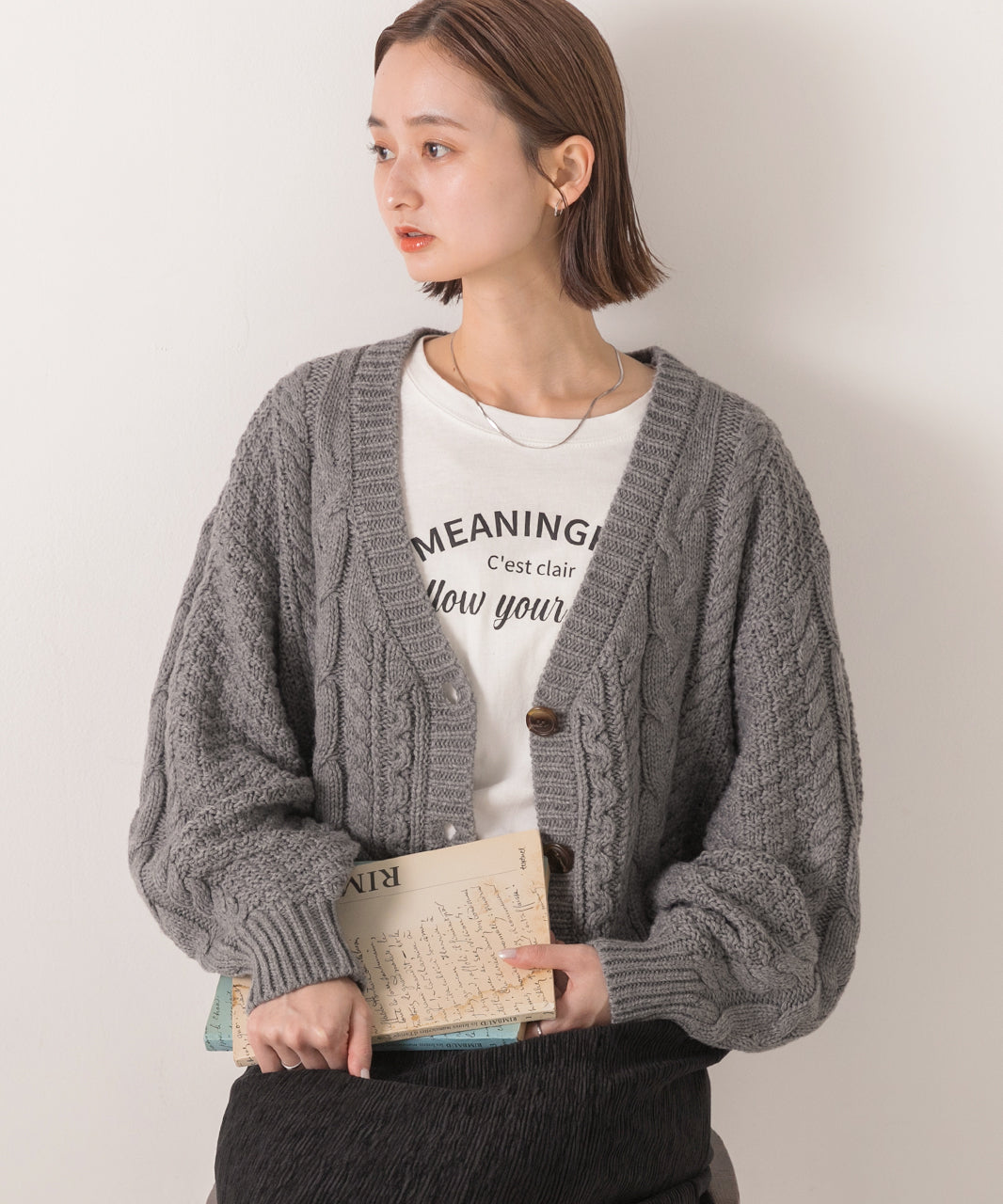 アドティエ ad thie 【2023AW新作】ボリュームスリーブ ケーブルニットカーディガン （アイボリー） アイボリー