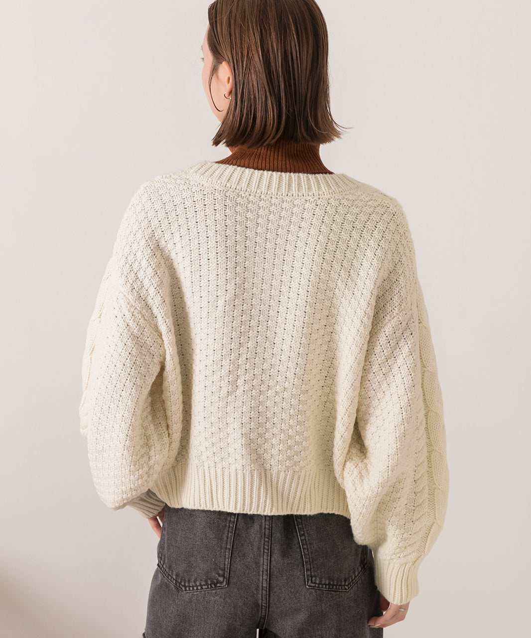 アドティエ ad thie 【2023AW新作】ボリュームスリーブ ケーブルニットカーディガン （アイボリー） アイボリー