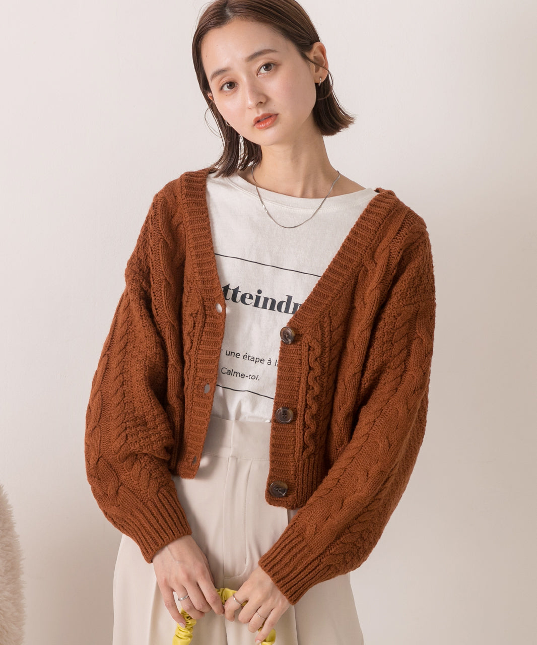 アドティエ ad thie 【2023AW新作】ボリュームスリーブ ケーブルニットカーディガン （アイボリー） アイボリー