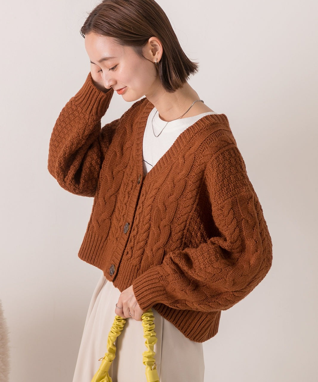 アドティエ ad thie 【2023AW新作】ボリュームスリーブ ケーブルニットカーディガン （アイボリー） アイボリー