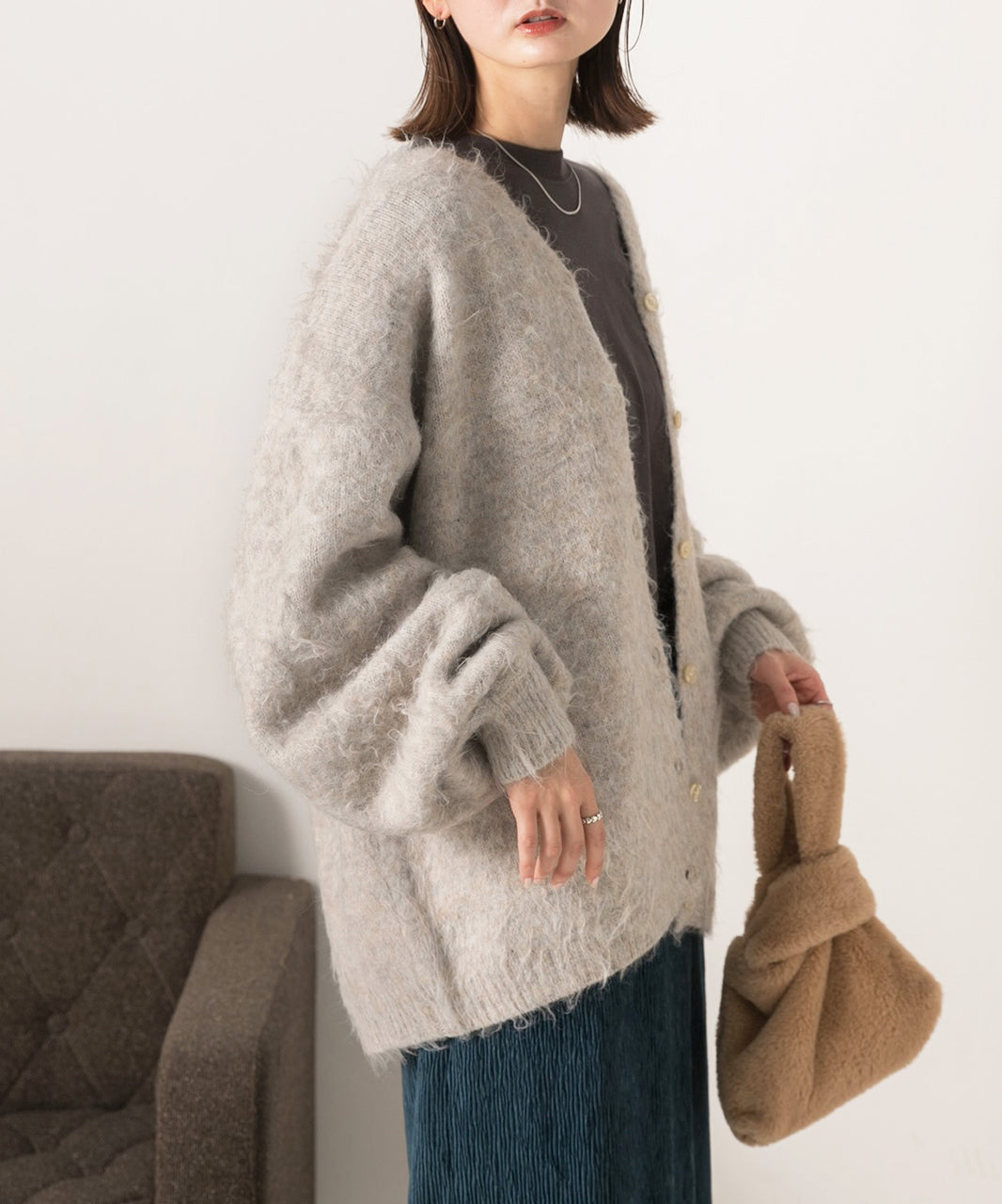 アドティエ ad thie オーバーシルエット ふんわりシャギーニットカーデ