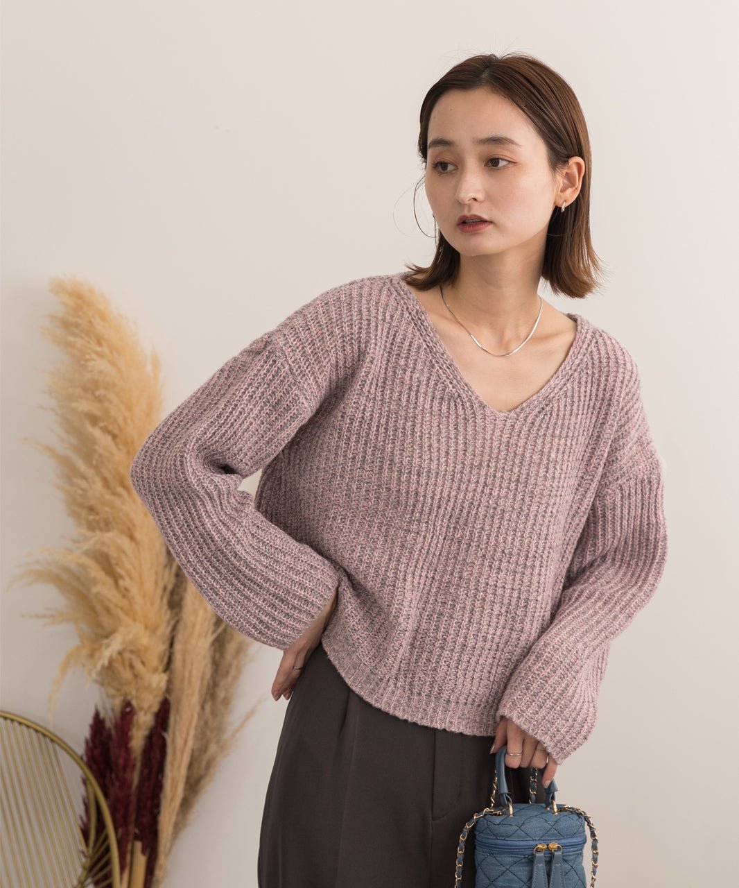 Adthie V-neck Short Mixed Color Knit
