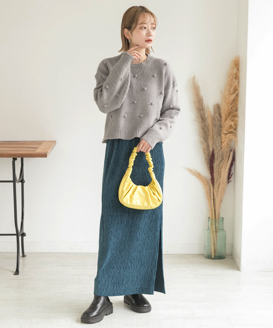 アドティエ ad thie ドット柄・クルーネック ショート丈ニット （オフホワイト） オフホワイト