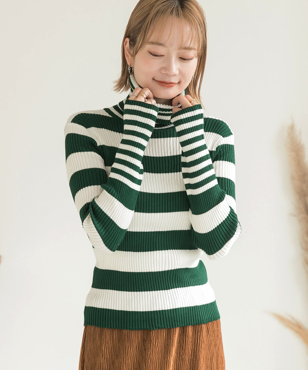 アドティエ ad thie ハイネック ランダムボーダーリブニット （グリーン） グリーン