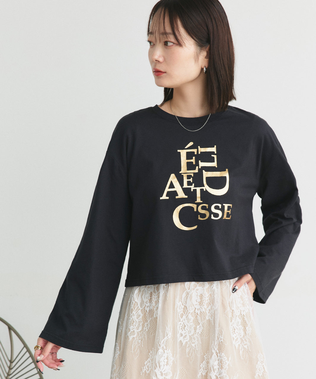 アドティエ ad thie 【2024AW新作】箔アソートプリント ショート丈ロングTシャツ （ブラック(プリント2)） ブラック(プリント2)