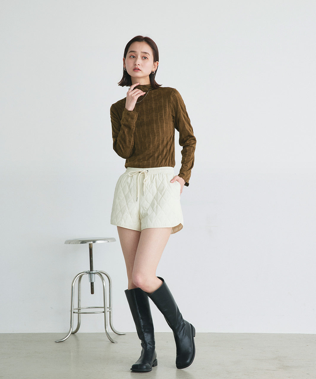 Adtie シャーリングハイネックトップス