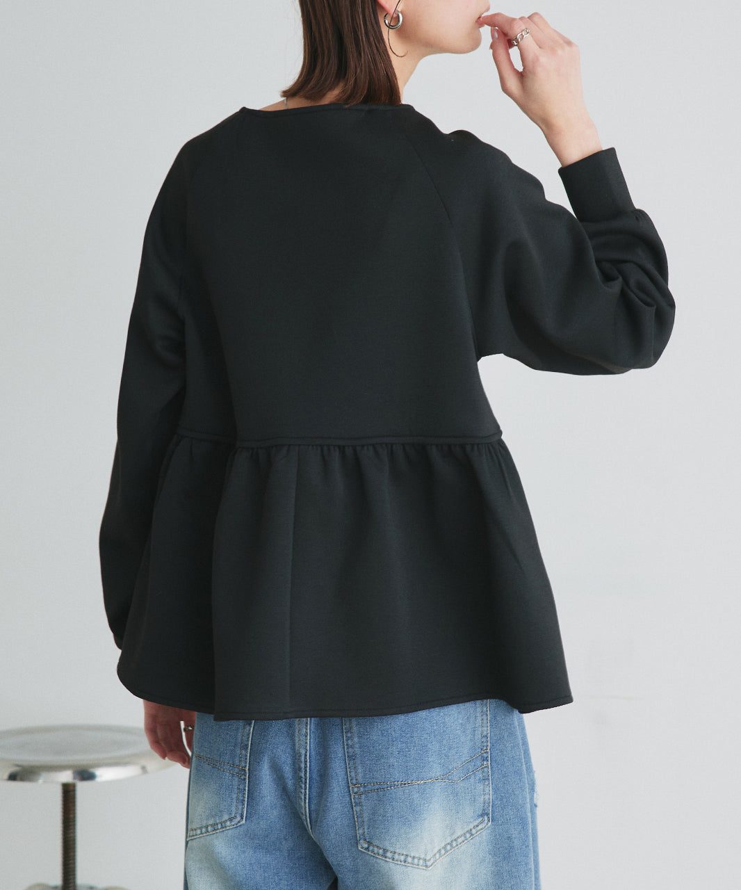 アドティエ ad thie ウエストギャザーポンチプルオーバー