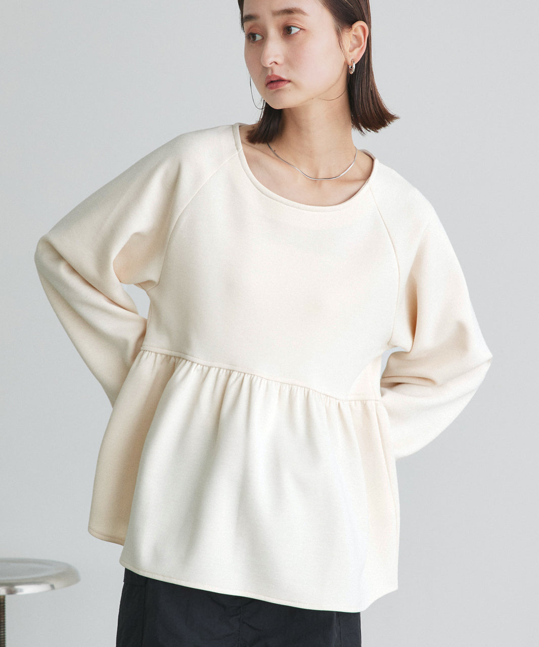 アドティエ ad thie ウエストギャザーポンチプルオーバー