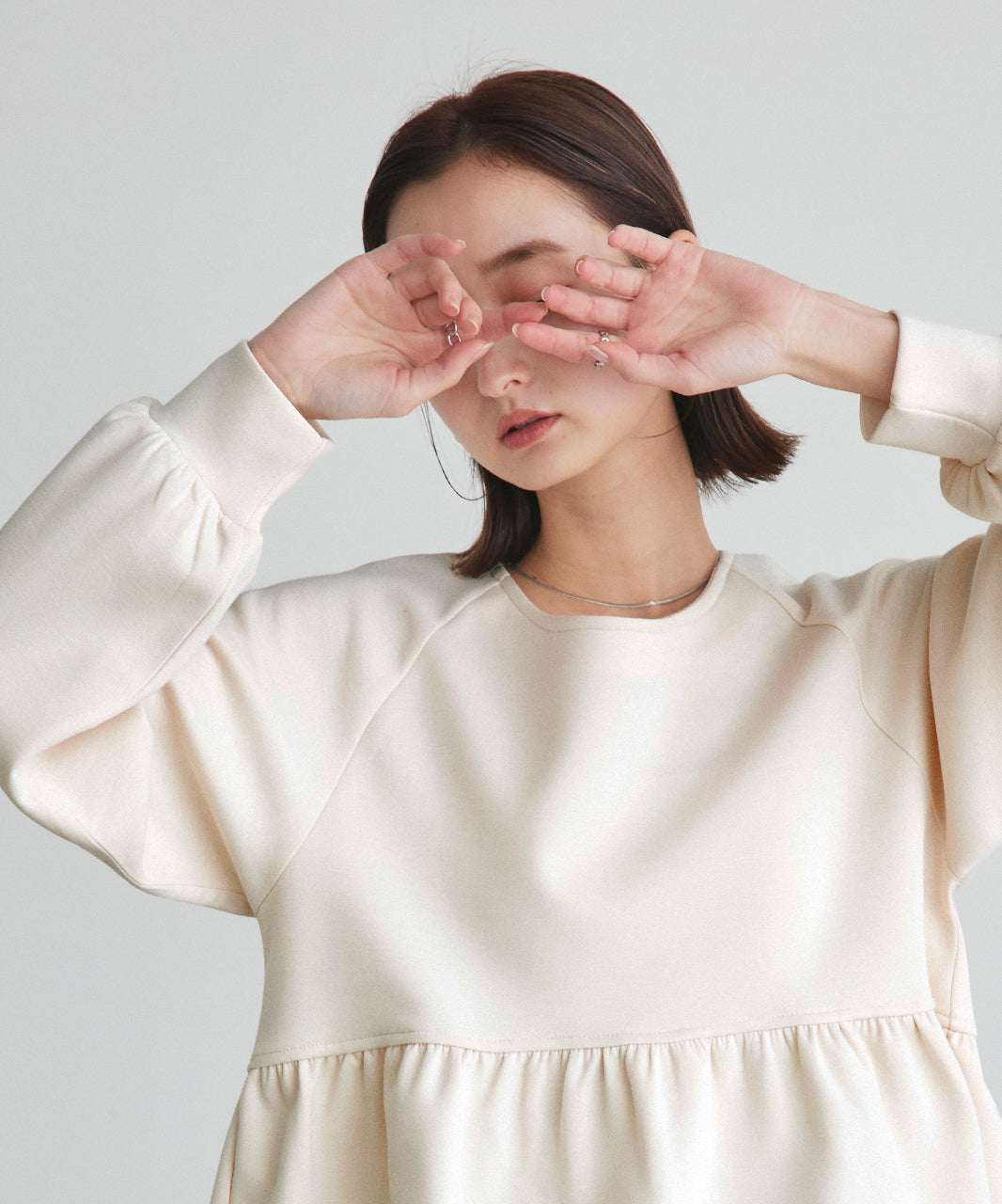 アドティエ ad thie ウエストギャザーポンチプルオーバー