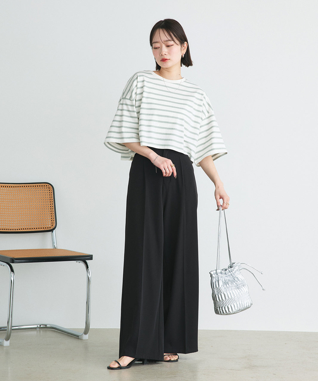 アドティエ ad thie 【2025SS新作】ベーシックショート丈Tシャツ （ブラック） ブラック