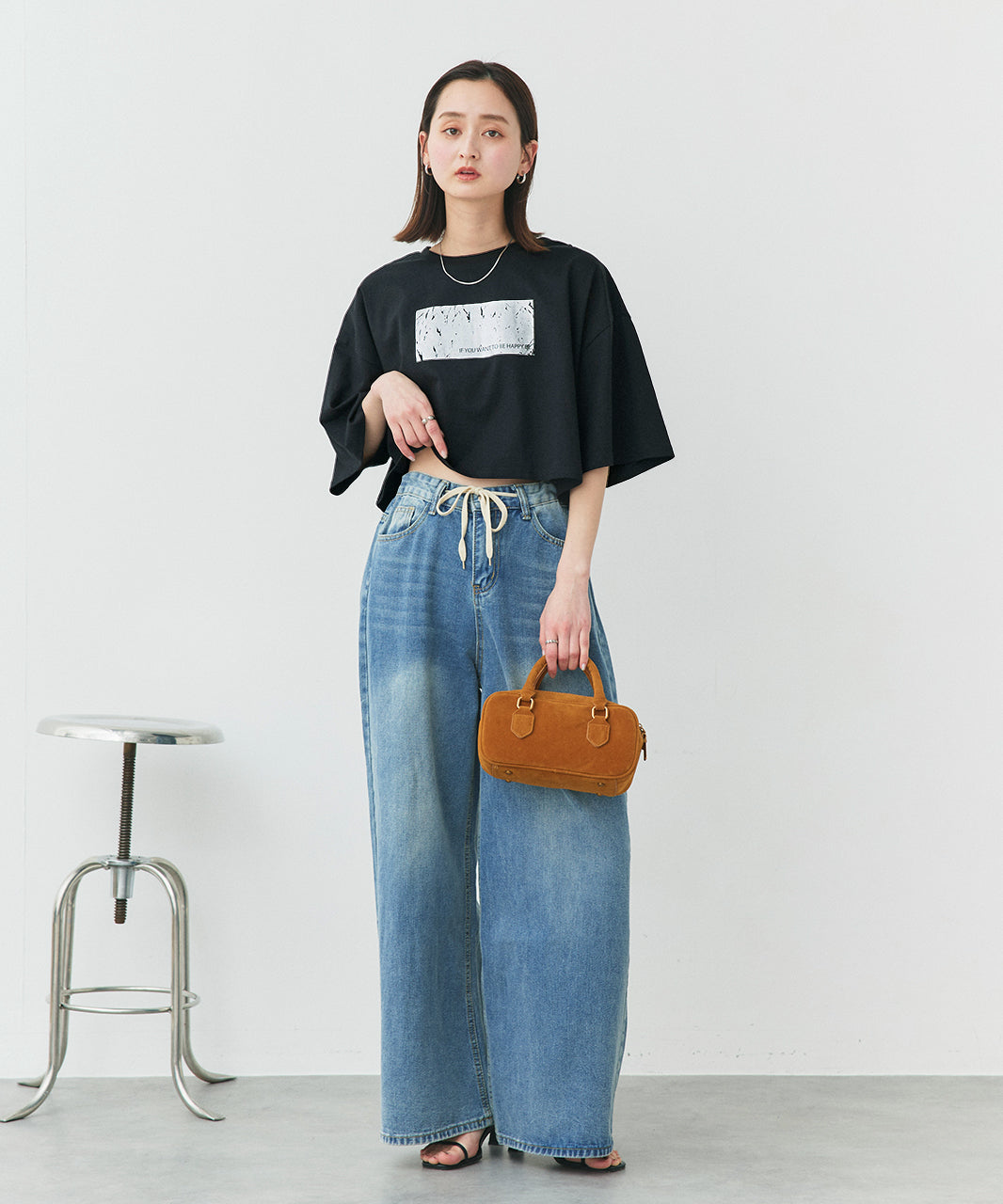 アドティエ ad thie 【2025SS新作】ヴィンテージライク箔プリントTシャツ （ブラック） ブラック