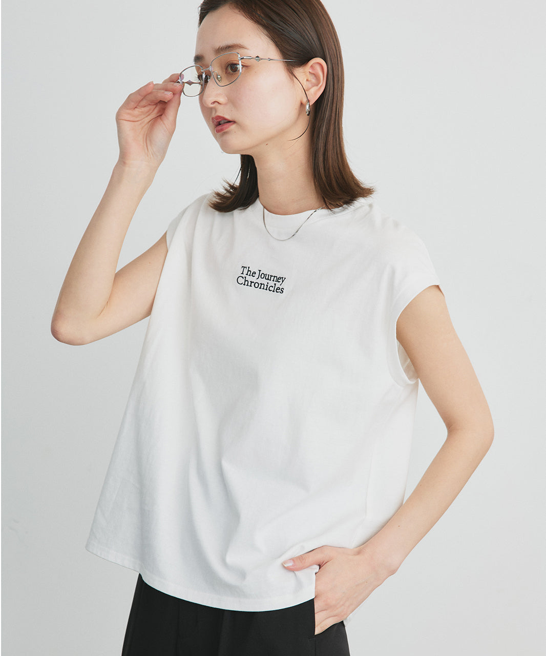 アドティエ ad thie 【2025SS新作】ロゴ刺繍フレンチスリーブTシャツ （オフホワイト） オフホワイト