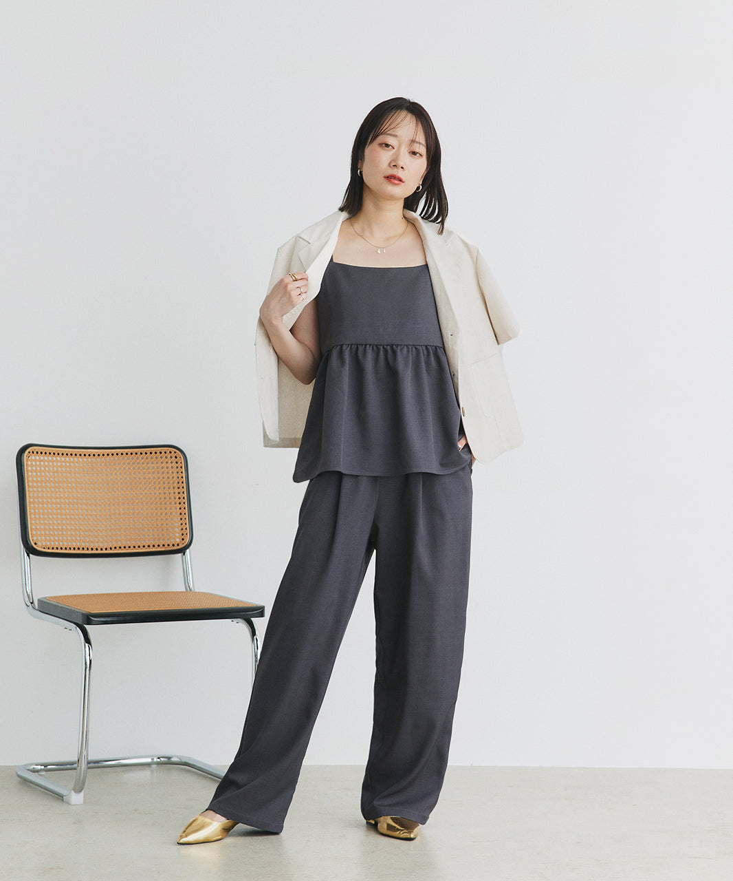 アドティエ ad thie 【2025SS新作】ペプラムキャミソール ロングパンツ セットアップ （チャコール） チャコール