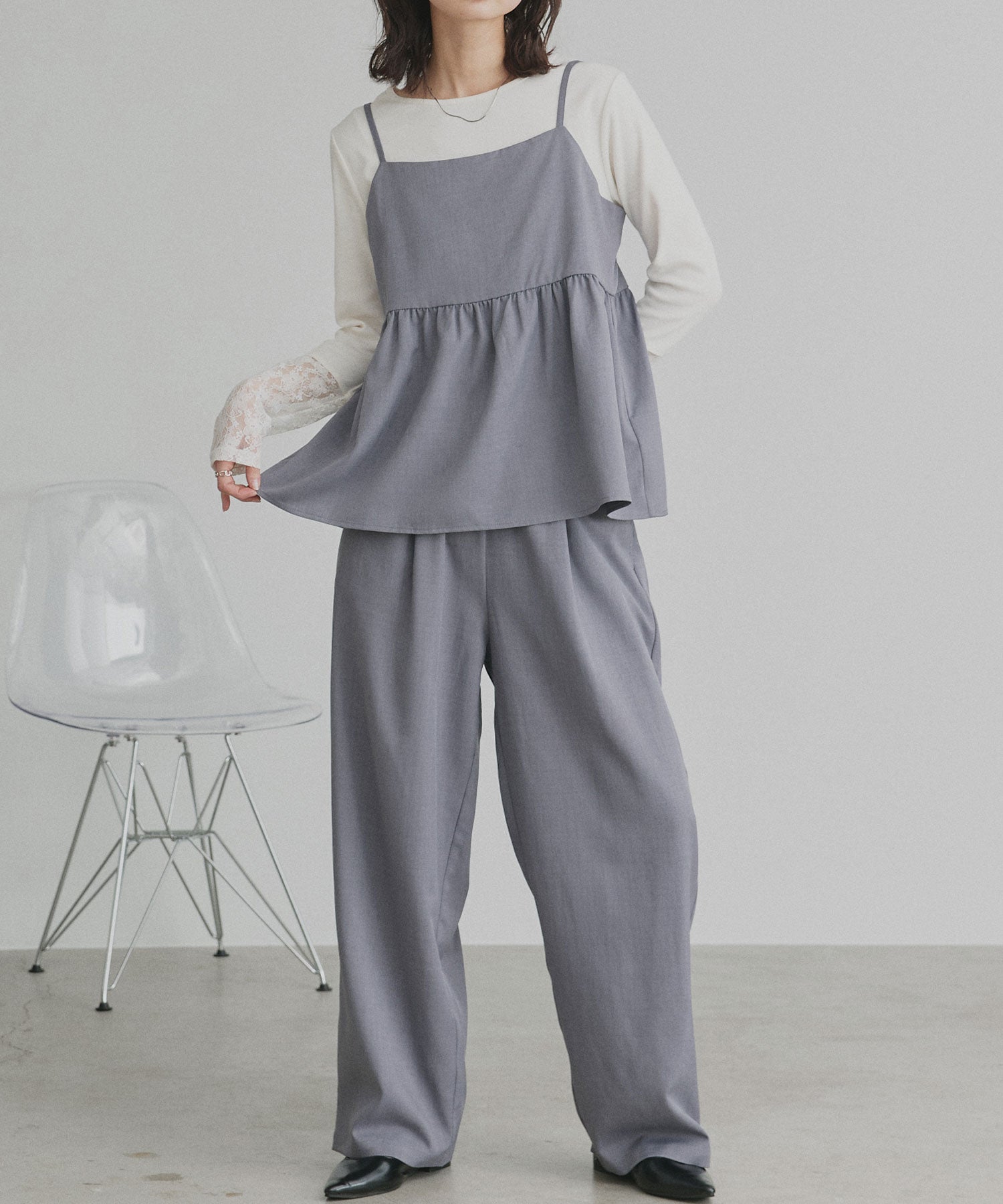アドティエ ad thie ペプラムキャミソール ロングパンツ セットアップ （ダークグレー） ダークグレー