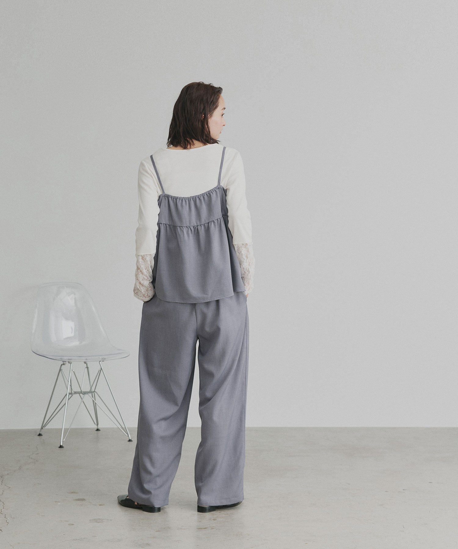 アドティエ ad thie ペプラムキャミソール ロングパンツ セットアップ （ダークグレー） ダークグレー