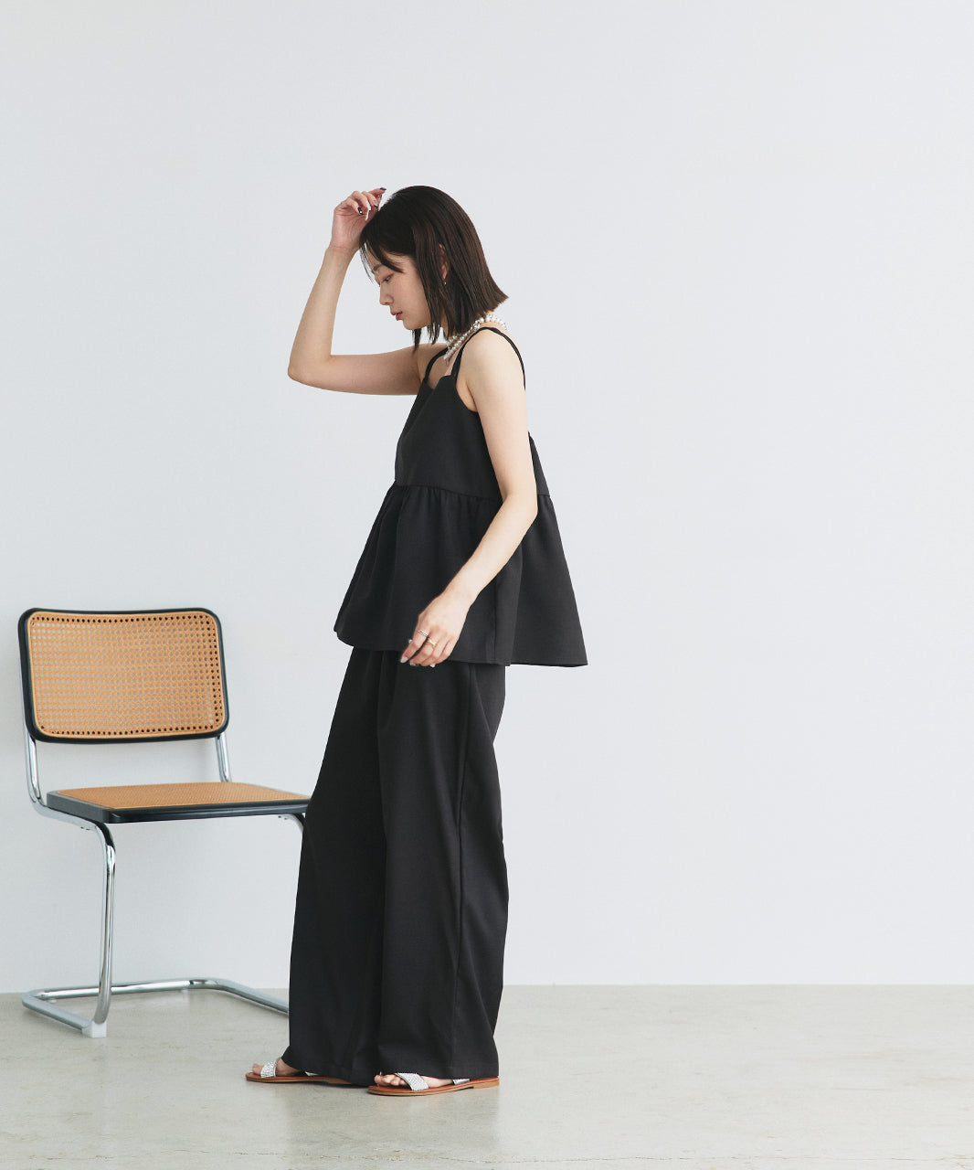 アドティエ ad thie 【2025SS新作】ペプラムキャミソール ロングパンツ セットアップ （チャコール） チャコール