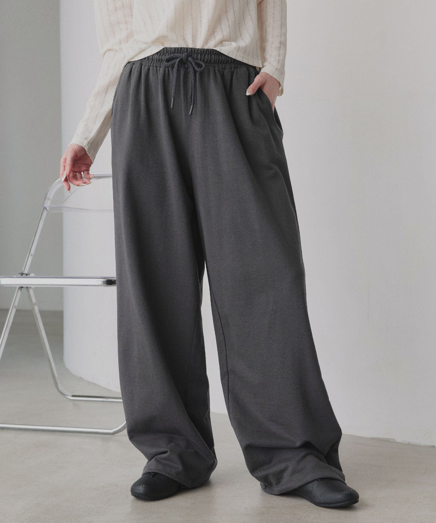 アドティエ ad thieスウェットイージーワイドパンツ （チャコール） チャコール