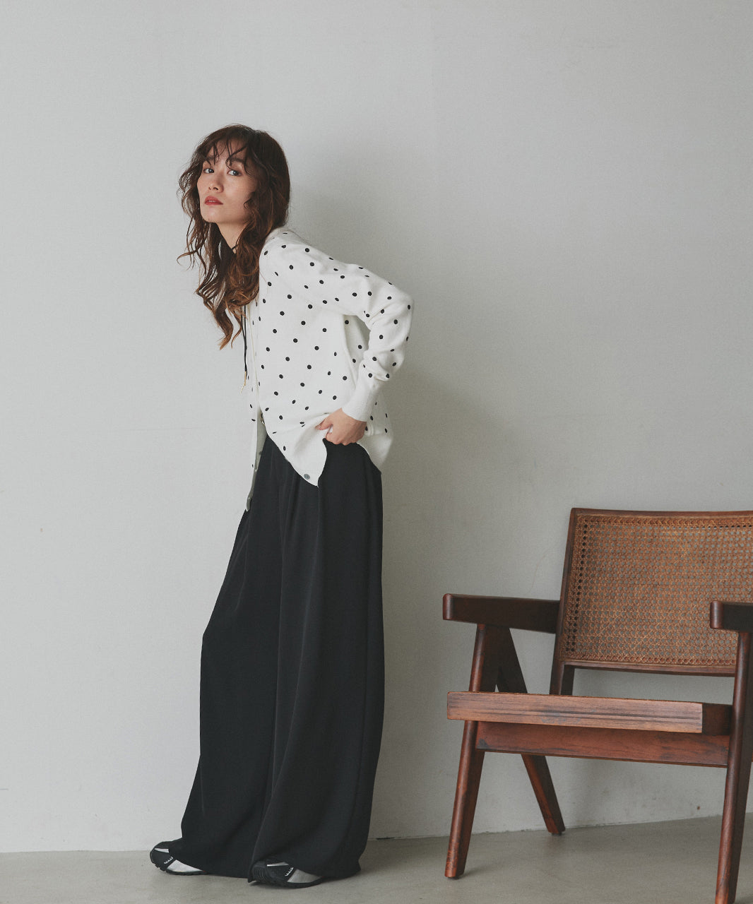 アドティエ ad thie 【2025AW新作】ポルカドットニットカーディガン （グレー） グレー