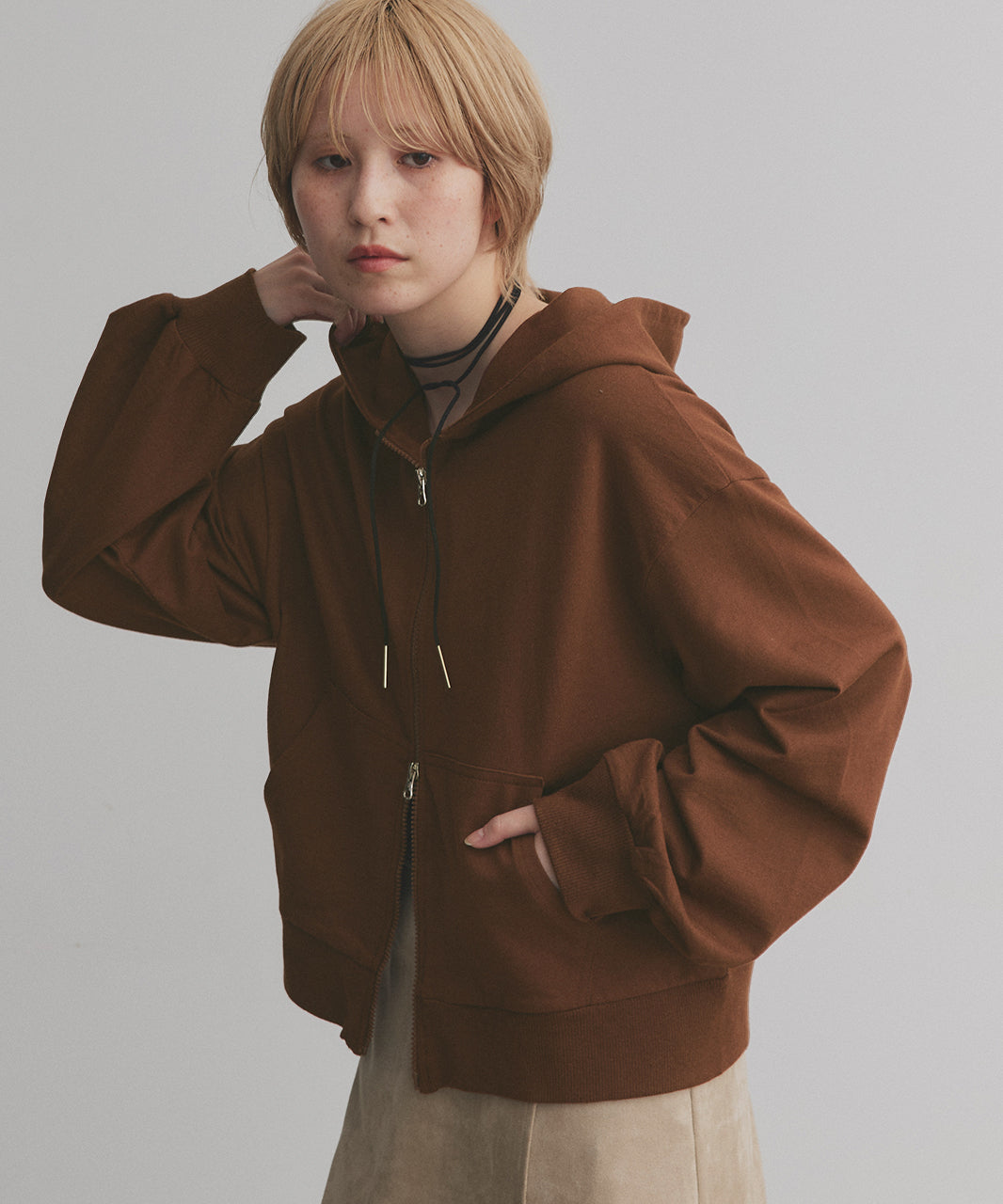 アドティエ ad thie 【2025AW新作】ダブルジップスウェットパーカー （チャコール） チャコール