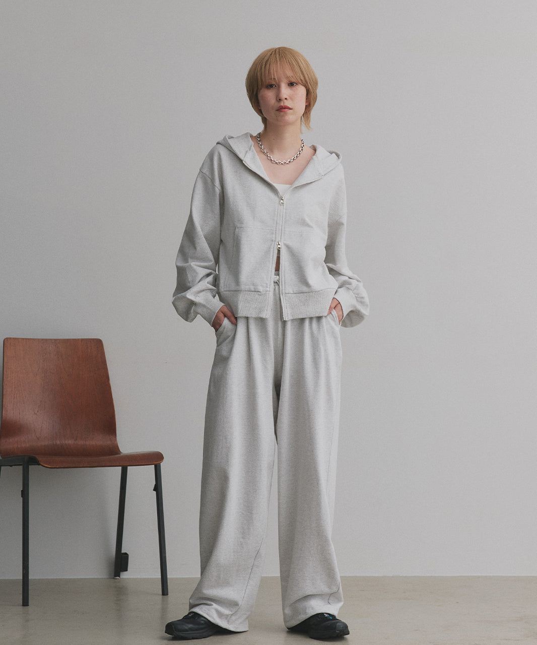 アドティエ ad thie 【2025AW新作】ダブルジップスウェットパーカー （チャコール） チャコール